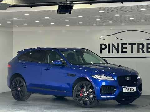 2019 JAGUAR F-PACE