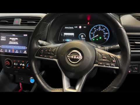 2022 NISSAN LEAF