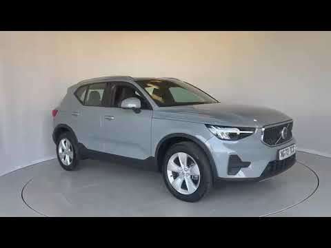 2024 VOLVO XC40