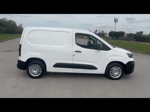 2019 PEUGEOT PARTNER