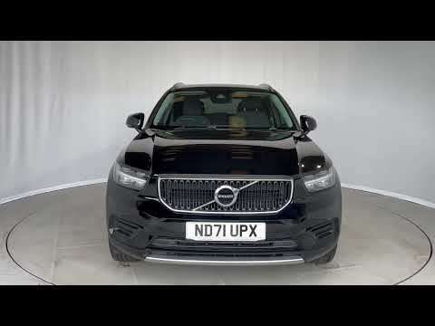 2021 VOLVO XC40