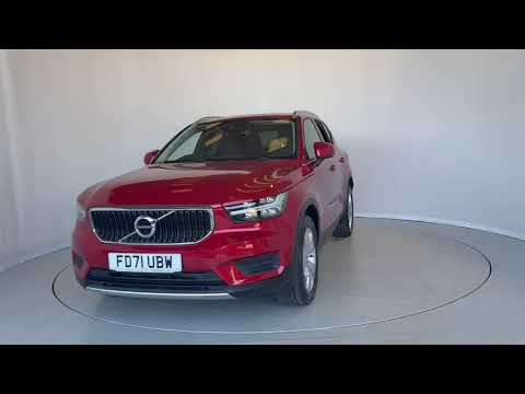 2022 VOLVO XC40