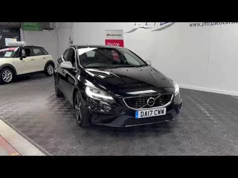 2017 VOLVO V40