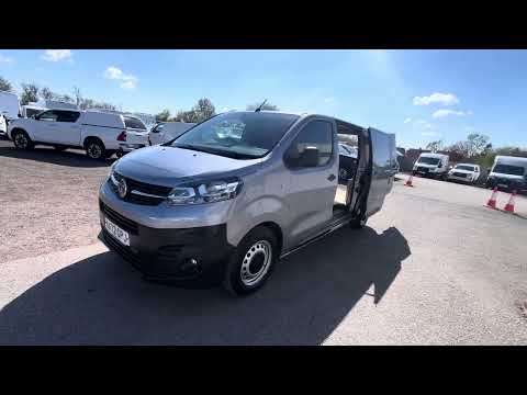 2022 VAUXHALL VIVARO