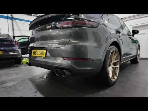 2019 PORSCHE CAYENNE