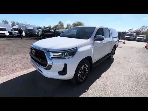2023 TOYOTA HI-LUX