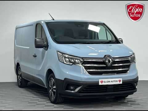 2022 RENAULT TRAFIC