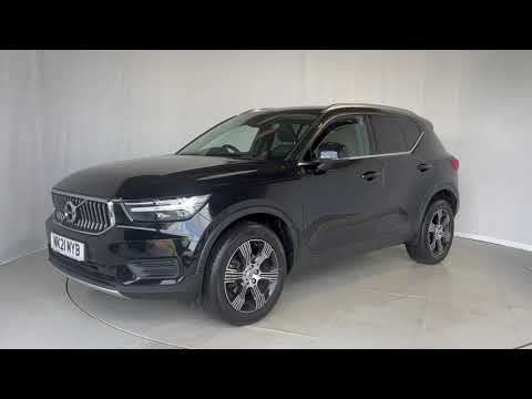 2021 VOLVO XC40