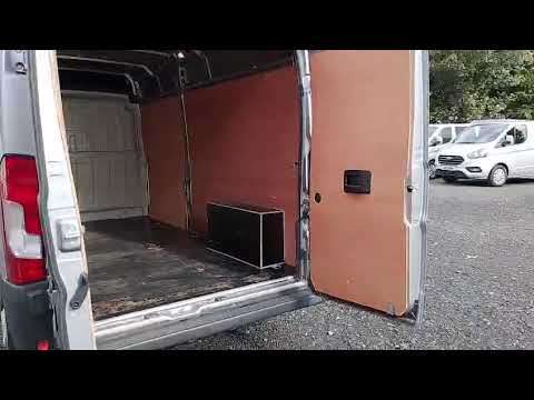 2022 VAUXHALL MOVANO