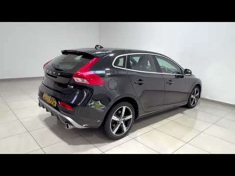 2018 VOLVO V40
