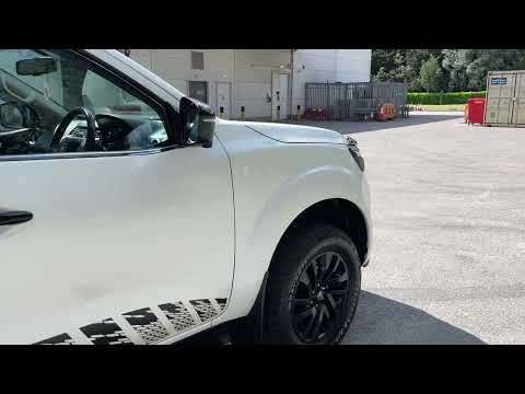 2018 NISSAN NAVARA