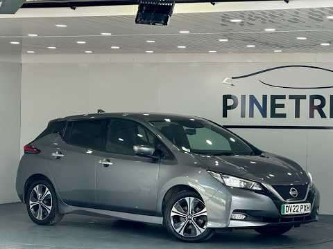 2022 NISSAN LEAF