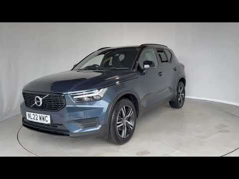 2022 VOLVO XC40