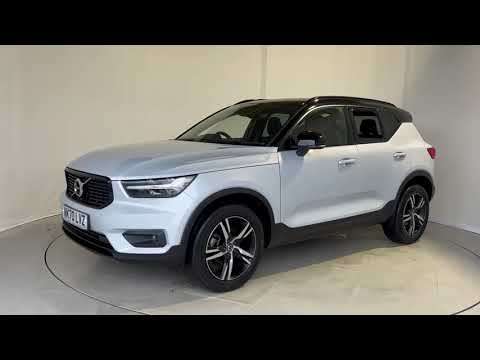 2020 VOLVO XC40