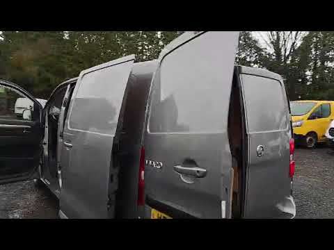 2022 VAUXHALL VIVARO