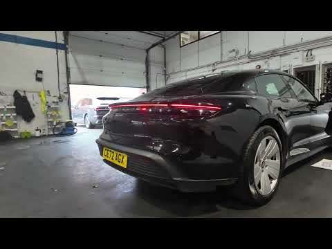 2022 PORSCHE TAYCAN