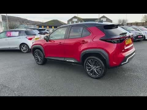 2022 TOYOTA YARIS CROSS