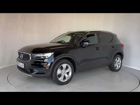 2022 VOLVO XC40