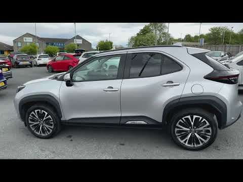 2025 TOYOTA YARIS CROSS