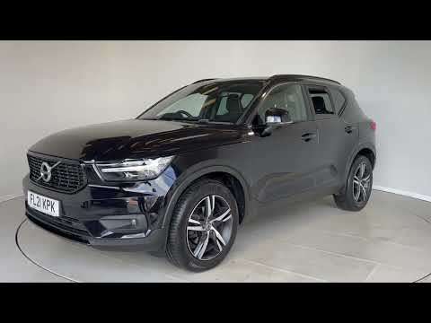 2021 VOLVO XC40