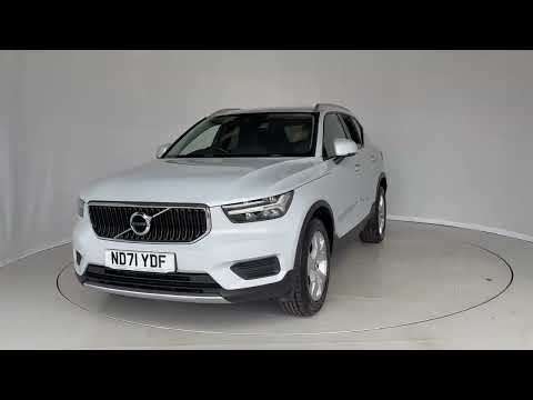 2021 VOLVO XC40