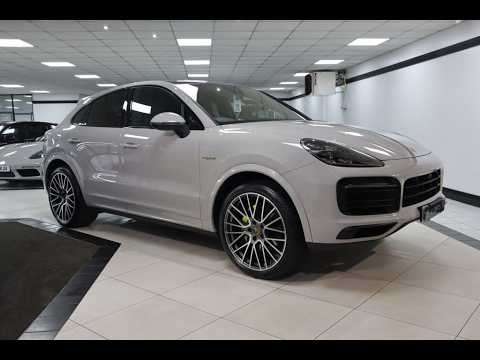 2021 PORSCHE CAYENNE