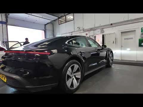 2021 PORSCHE TAYCAN