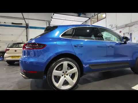 2015 PORSCHE MACAN