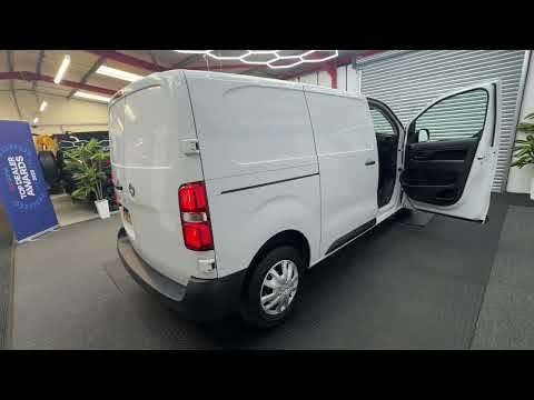 2023 VAUXHALL VIVARO
