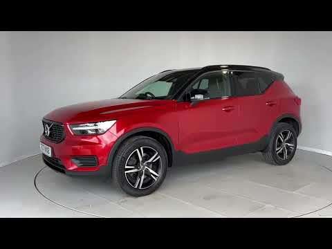 2021 VOLVO XC40