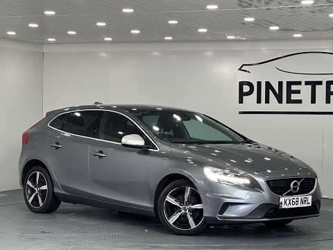 2018 VOLVO V40