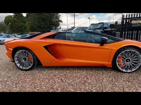 2019 LAMBORGHINI AVENTADOR S