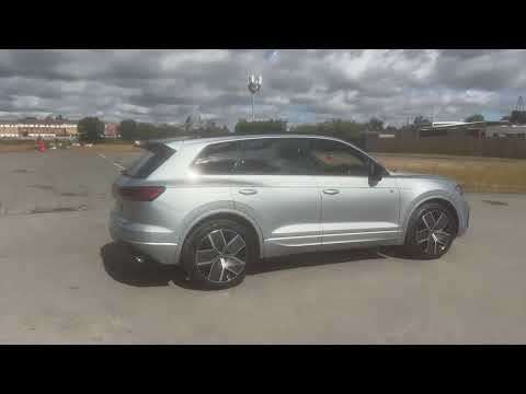 2025 VOLKSWAGEN TOUAREG