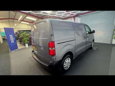 2022 VAUXHALL VIVARO