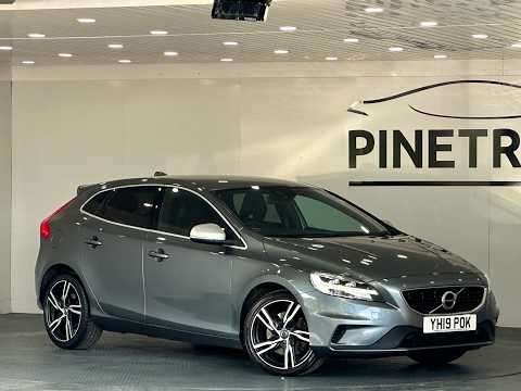 2019 VOLVO V40