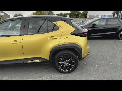 2022 TOYOTA YARIS CROSS