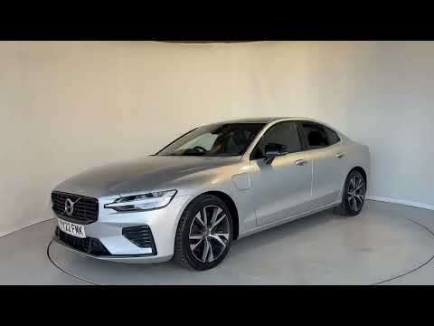 2022 VOLVO S60