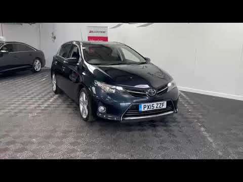 2015 TOYOTA AURIS