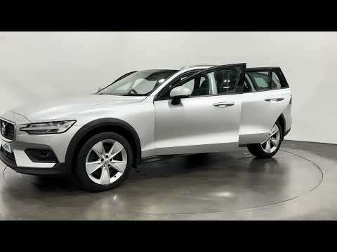 2019 VOLVO V60 CROSS COUNTRY