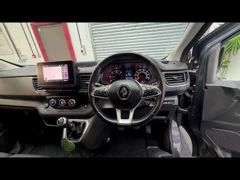 2023 RENAULT TRAFIC