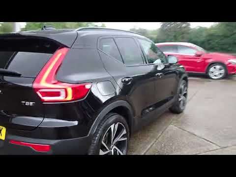 2020 VOLVO XC40