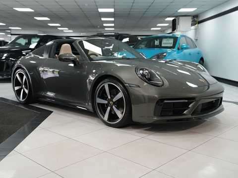 2024 PORSCHE 911