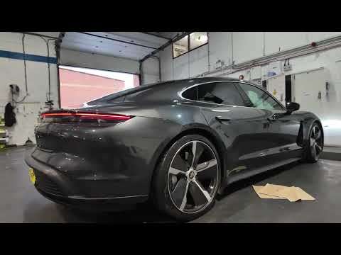 2020 PORSCHE TAYCAN