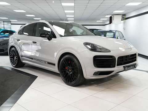 2022 PORSCHE CAYENNE