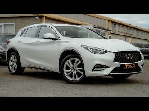 2016 INFINITI Q30