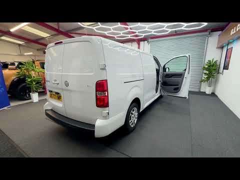 2023 VAUXHALL VIVARO