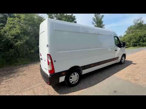 2023 RENAULT MASTER
