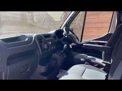 2018 RENAULT MASTER