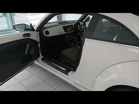 2014 VOLKSWAGEN BEETLE