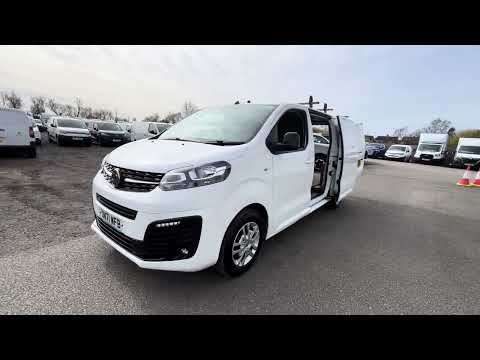 2022 VAUXHALL VIVARO